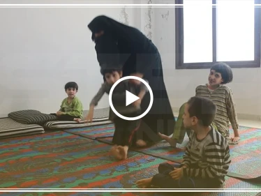 أم علي مهجّرة بريف إدلب تعرّف على قصتها !!