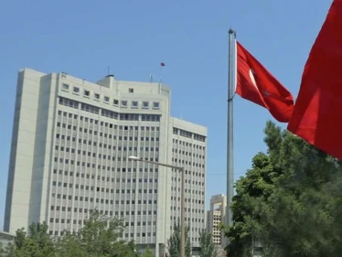 عقب بيان لواشنطن.. تركيا تستدعي الملحق العسكري الروسي إلى وزارة الدفاع بشأن الهجوم الأخير على غرب حلب وإدلب