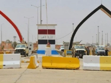 العراق تغلق منافذها الحدودية الغربية مع سوريا على خلفية "نبع السلام"