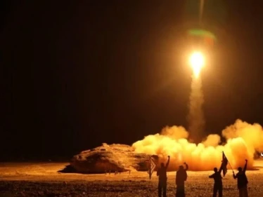 الحوثيون يتحدثون عن عملية بصاروخ باليستي و15 طائرة مفخخة استهدف مواقع حساسة بالسعودية