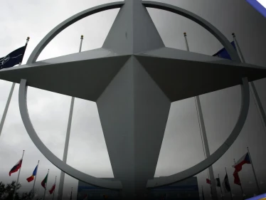 بلومبيرغ: الناتو يلجأ إلى الذكاء الاصطناعي لردع روسيا وأي تهديدات تحت الماء