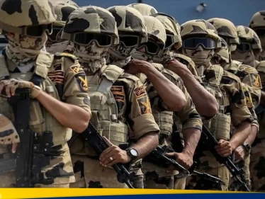 هل تتغير قواعد اللعبة في سيناء.. تقرير عبري يكشف عن حشود عسكرية مصرية تثير القلق