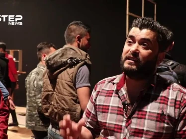 مسرحية طب القاطع على خشبة مسرح المركز الثقافي في مدينة إدلب