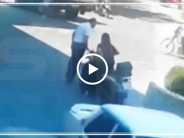 شاهد بالفيديو || فتاة تقود دراجة نارية تصدم رجلاً مرتين بنفس اللحظة!!