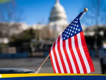 بولتون يحذر من 