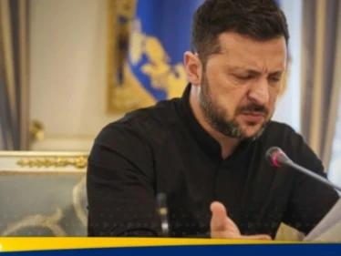 زيلينسكي يكشف مفاجأة عن شبكة العنكبوت.. وقصة السائقين