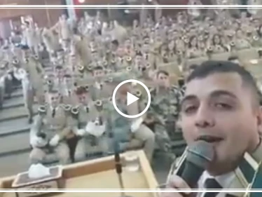 شاهد بالفيديو || مراسم تخريج دورة ضباط مهندسين في سوريا على أنغام العتابا