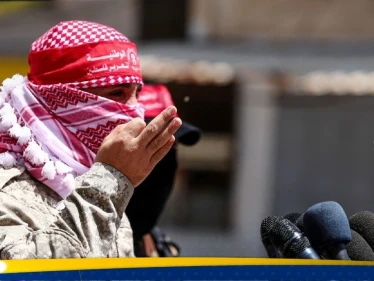 "أوقعتها بكمينٍ محكم ثم فجرت عبوة فيها"... كتائب المقاومة الوطنية تكشف ما فعلته بقوة إسرائيلية (صور)