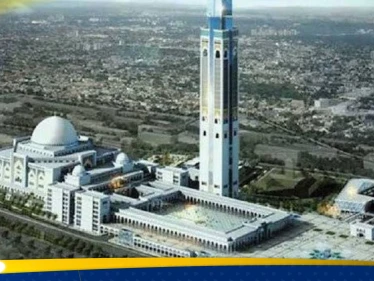 شاهد|| افتتاح ثالث أكبر مسجد في العالم بالجزائر.. "تحفة معمارية إسلامية"