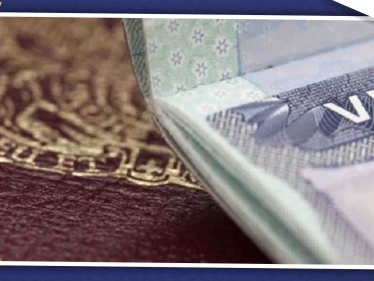في تحدٍ واضح للحصار الأمريكي.. سلطنة عمان تبحث إلغاء تأشيرات الدخول للمواطنين الإيرانيين