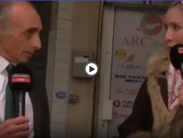 بالفيديو|| "لتكوني حرة اخلعي حجابك".. فرنسي يتحدى مسلمة والأخيرة تفعل مقابل شرط عليه تحقيقه أمام الكاميرا
