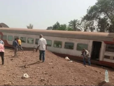 عقب إصابة 103 أشخاص.. أول تعليق من وزير النقل المصري على حادث قطار طوخ