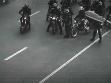 مقتل عنصر من الباسيج خلال احتجاجات غلاء المعيشة غرب إيران - وكالة ستيب نيوز