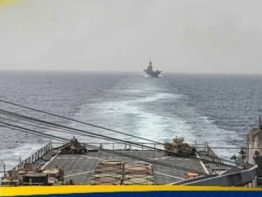 بعد خطف سفينة تجارية في بحر العرب.. البحرية الهندية تعلن عن تحركٍ عاجل