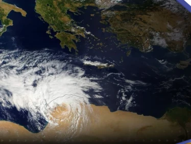 بعد ليبيا.. إعصار دانيال يهدد مصر وبيان عاجل من السلطات حول أسوء عاصفة ممطرة