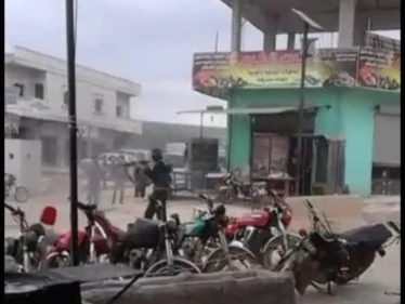 قتيل وجرحى في صفوف المدنيين برصاص عناصر هيئة تحرير الشام في مخيم الكرامة بأطمة!!