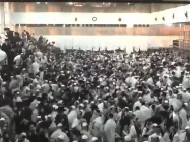 بالفيديو|| أول تعليق إسرائيلي على حادثة انهيار مدرج بجفعات زئيف.. والشرطة تخلي مسؤوليتها بعد ارتفاع أعداد المصابين
