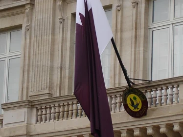 قطر تتحدث عن إمكانية إعادة العلاقات مع سوريا وتعلن أن لبنان في وضعٍ "خطير"
