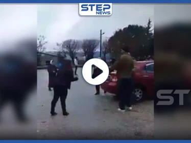 بالفيديو|| أمام مقام زعيمهم "صالح العلي" وسط اللاذقية.. علويون يتقاتلون بالعصي والحجارة لهذا السبب