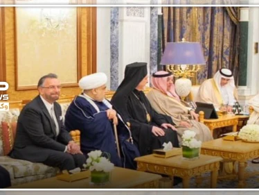 للمرة الأولى.. حاخام إسرائيلي في قصر الملك سلمان (صور)