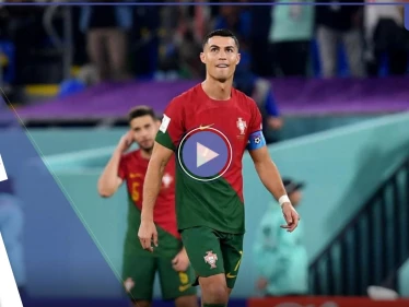 فيديو لـ رونالدو وهو يخرج شيئاً من سرواله الداخلي ويأكله خلال مواجهة غانا يثير ضجة
