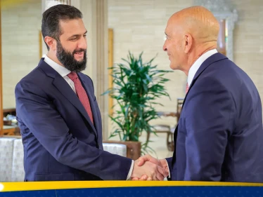 بعد منشور ترامب عن سوريا.. الرئاسة السورية تكشف عن مجريات لقاء بين الشرع وباراك - وكالة ستيب نيوز