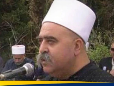 شيخ الدروز في إسرائيل يعلن موقفاً "مفاجئاً" بشأن سوريا ويوجه "رسالة" للسويداء