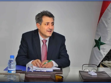 بالفيديو || محافظ حماة الجديد يأمر بهدم أبنية سكنية بمنطقة النقارنة
