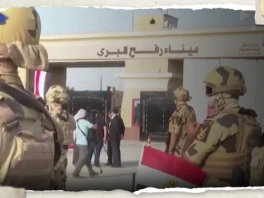 بالفيديو|| مصر تحرك آلياتها العسكرية قرب رفح وحديث عن اتفاق يتعلق بغزة ما بنوده؟
