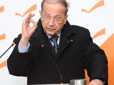 "كلمته المدوية" أثارت غضب الرئيس اللبناني.. عون يفتح النار على بري بسبب الحريري