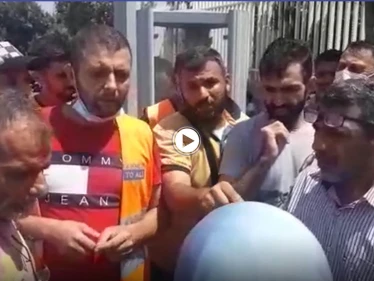 "أمامكم 30 ساعة".. أهالي ضحايا انفجار بيروت يتوعدون بتحركات كسر عظم (فيديو)