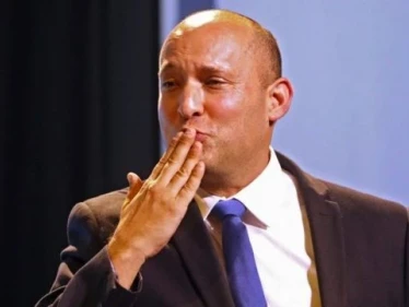 من هو رئيس وزراء إسرائيل الجديد.. تفاصيل لا تعرفها عن حياة بينيت وكرهه للعرب علناً