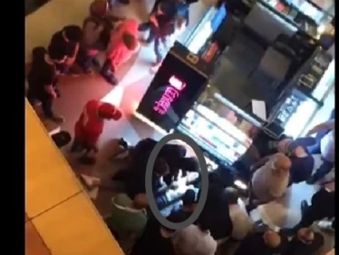 فيديو يوثق لحظة رمي فتاة مول سيتي ستارز نفسها من الطابق السادس