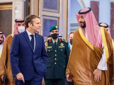 خلال زيارة ماكرون.. مشروع عسكري مشترك بين السعودية وفرنسا