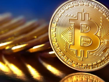 عملة البتكوين المشفرة تسجل تراجعاً كبيراً بعد قرار منع تداولها في الصين