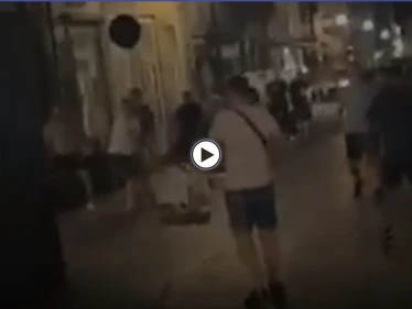بالفيديو|| بانتظار نهاية دوري أبطال أوروبا غداً.. اشتباك بين جماهير مانشستر سيتي وتشيسلي يتطلب تدخل السلطات