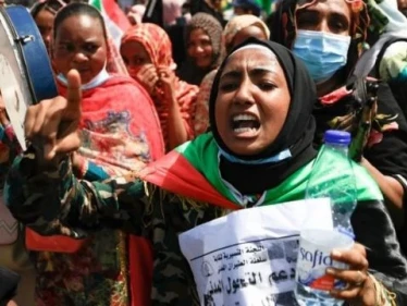 بدء المظاهرات في السودان رفضاً لـ"الانقلاب العسكري" بالبلاد تحت شعار "مليونية 30 أكتوبر" (فيديو)