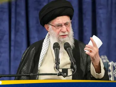 خامنئي يتوعد الإقليم ويتحدث عن إفشال 