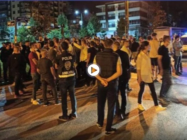 بالفيديو|| تفاقم أزمة أنقرة.. أتراك يهاجمون منازل السوريين ويدمرون ممتلكاتهم العامة وبيان رسمي من السلطات