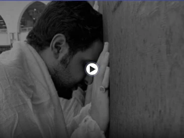 بالفيديو|| صلاة الجنازة على الأمير السعودي الشاب سعود بن عبد الرحمن بن عبد العزيز.. تعرّف عليه