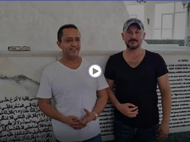 علي الديك يزور ولاية هاتاي التركية ويقرأ القرآن الكريم بأحد جوامعها ويُحيي عرساً هناك (فيديو وصور)
