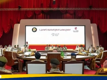 اجتماع الدوحة.. مجلس الدفاع الخليجي يصدر بيانا ويدعو لتحرك عاجل