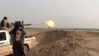 إسقاط طائرة استطلاع لقسد شرقي ديرالزور، وازدياد عمليات السطو غربها