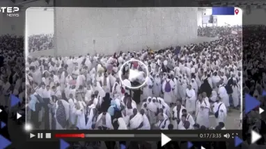 في أول أيام عيد الأضحى.. الحجاج يرمون جمرة العقبة في منى