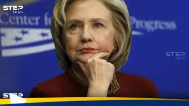 بالفيديو|| نشطاء يهاجمون هيلاري كلينتون ويصفونها بـ"مجرمة حرب"