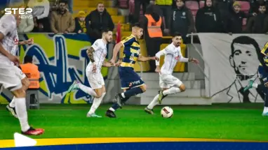 شاهد|| "فضيحة" بالدوري التركي.. رئيس نادٍ ينهال ضرباً على حكم كرة قدم والفيفا يعلق