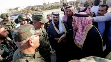 النظام يجتمع مع ممثلي عدد من العشائر الموالية له، والأخيرة تؤكد تمسكها بحكومة الأسد