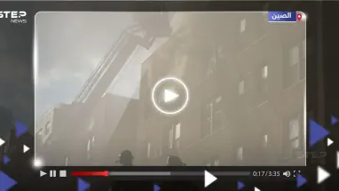 في مشهد "مخيف".. أم تلقي رضيعتها من الطابق الرابع أثناء اندلاع النيران بشقتها