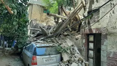 شاهد بالصور: إنهيار منزل دمشقي في منطقة باب مصلى بالعاصمة دمشق