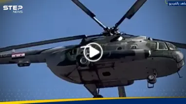 طائرة تحمل علم النظام السوري البائد تحلق فوق دمشق